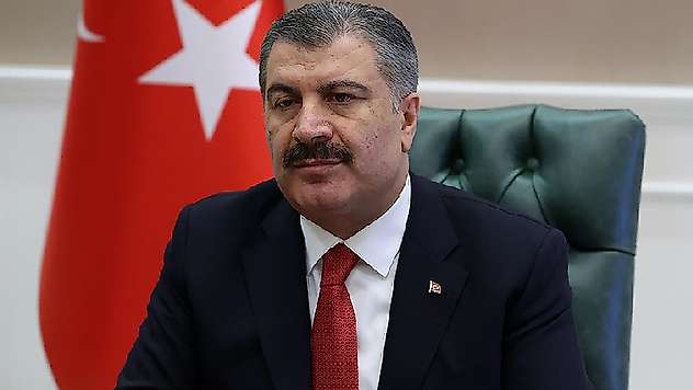 Bakan Koca: Sağlık hizmeti verenleri koruyacak yasal düzenlemeler yakın
