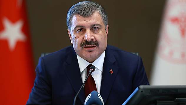 Bakan Koca: Testleri biter bitmez aşılama programımız gerçekleşecek