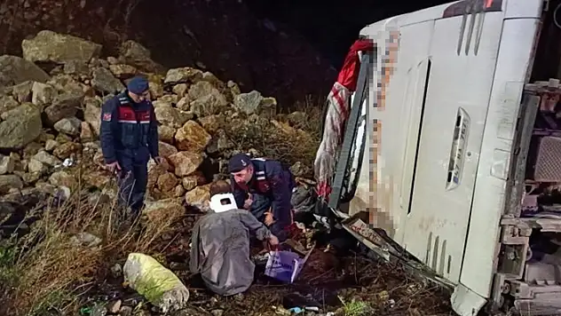 Bakan Koca: Yaralılar 15 adet ambulans ve 45 personel ile hastanelere nakledilmiştir
