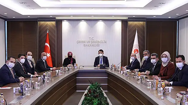 Bakan Kurum'a ziyaret! Konya'nın yatırımları masaya yatırıldı