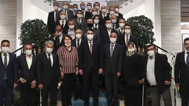 Bakan Kurum, AK Parti Konya İl Teşkilatını kabul etti