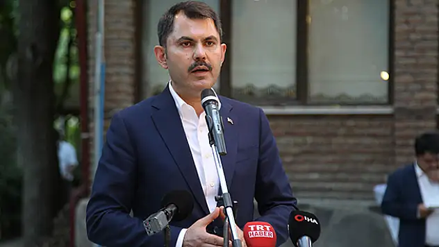 Bakan Kurum: 'AK Parti, Türkiye'nin en büyük ailesidir'