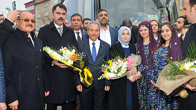 Bakan Kurum'dan Akşehirlilere toplu konut müjdesi