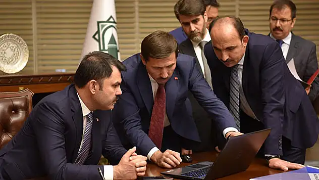 Bakan Kurum'dan Karatay Belediye Başkanı Kılca'ya ziyaret