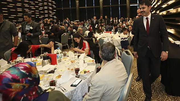Bakan Kurum Konya'da iftar programına katıldı