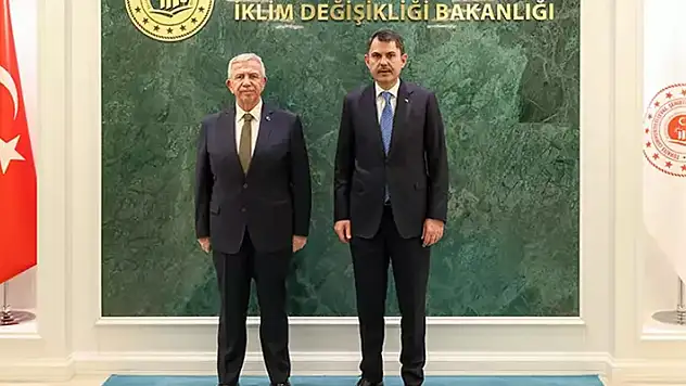 Bakan Kurum, Mansur Yavaş'ı kabul etti

