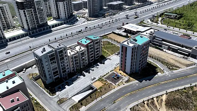 Bakan Kurum'dan Başakşehir'de yapımı tamamlanan sosyal konutlara ilişkin paylaşım