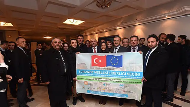 Bakan Müezzinoğlu, Selçuk Üniversitesi'nde