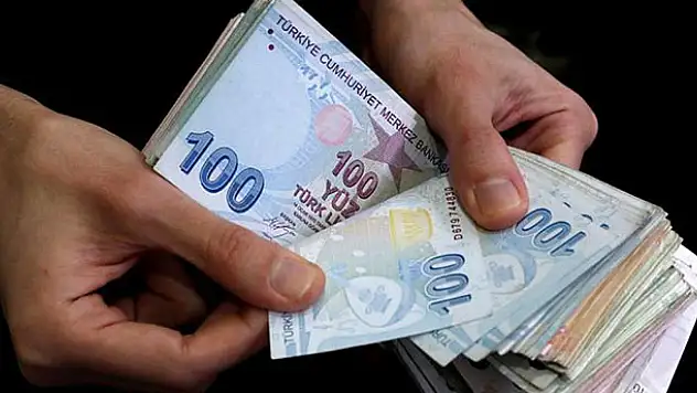 Bakan müjdeyi verdi! Burs ve krediler yatmaya başladı!