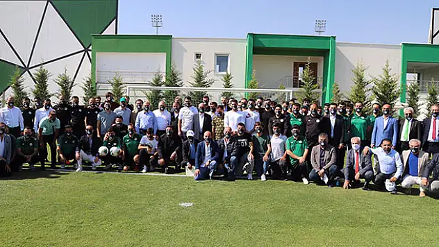 Bakan Murat Kurum, Konyaspor tesislerini ziyaret etti