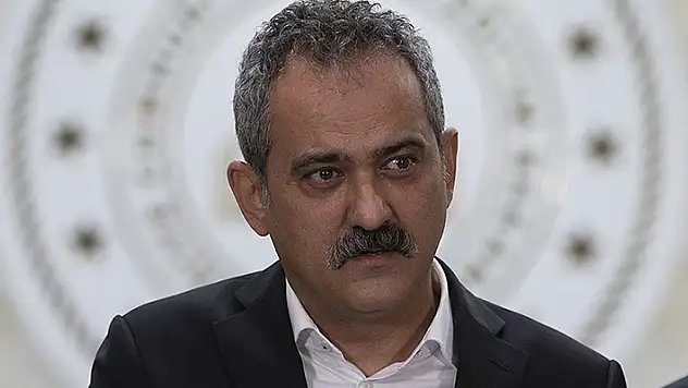 Bakan Özer: Liselere Geçiş Sistemi kapsamındaki merkezi sınavı 4 Haziran'da gerçekleştireceğiz
