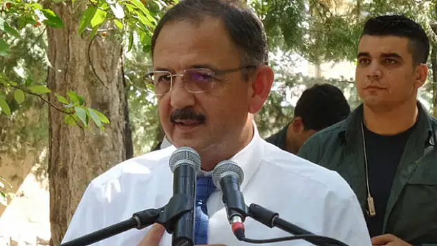 Bakan Özhaseki: 'FETÖ'den bin 142 adet parsel kurtardık'