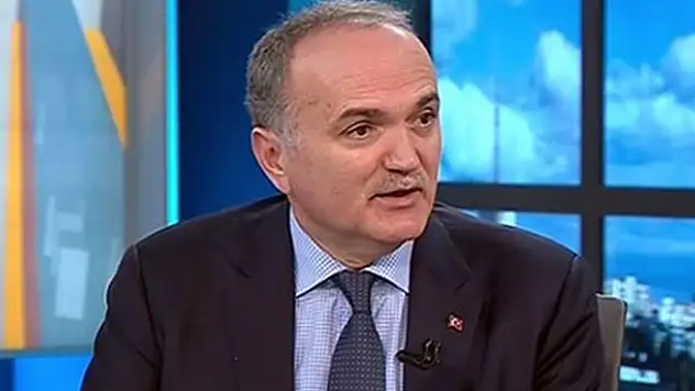 Bakan Özlü: Yerli otomobilde bir 'babayiğit'e ihtiyaç var