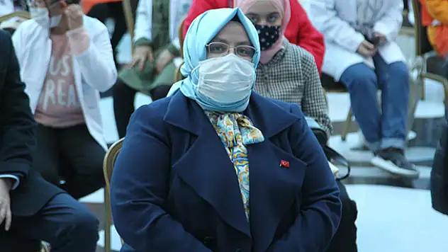 Bakan Selçuk Konya'da programa katıldı!  'Biz istiyoruz ki artık kadın cinayetlerinden, kadına karşı şiddetten konuşmayalım'