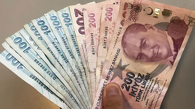 Bakan Selçuk müjdeyi paylaştı! Kısa çalışma ödeneğinden çıkan işverene prim desteği