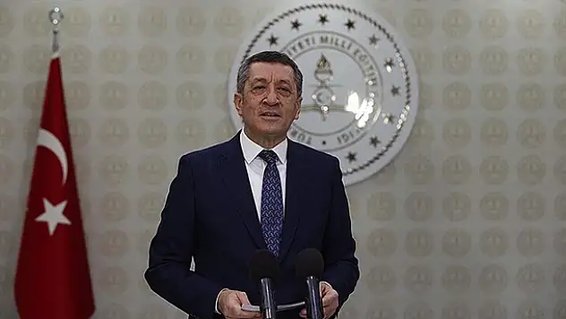 Bakan Selçuk: Yüz yüze eğitime başlayan öğretmenlerimiz için şubatta aşı uygulamasının yapılması planlanıyor