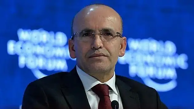 Bakan Şimşek: Dövizdeki oynaklık geçici olarak görülmeli
