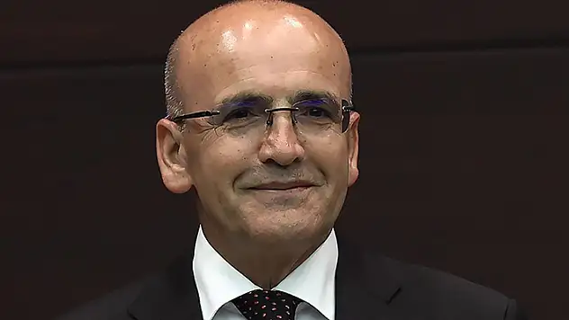 Bakan Şimşek'ten ilk mesaj: Şeffaflık, tutarlılık, öngörülebilirlik ve uluslararası normlara uygunluk temel ilkelerimiz olacak
