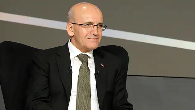 Bakan Şimşek: Vergi paketinde dar gelirliye yönelik hüküm yok
