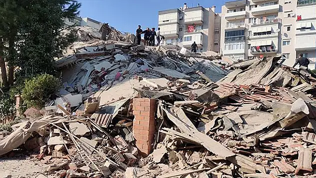 Bakan Soylu İzmir'de depreminde ilk bilançoyu açıkladı