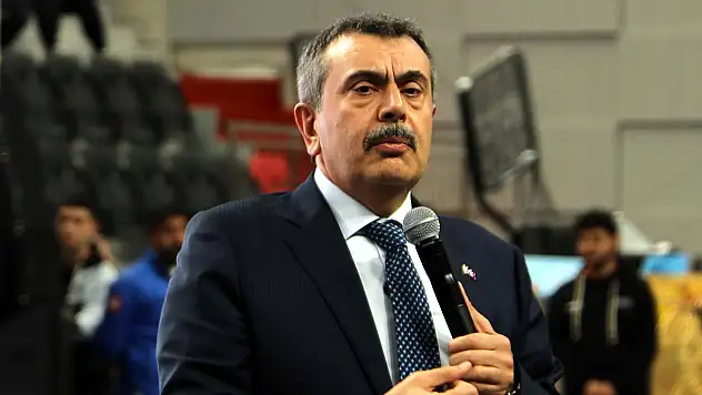 Bakan Tekin, Konyalı belediyeye teşekkürlerini sundu