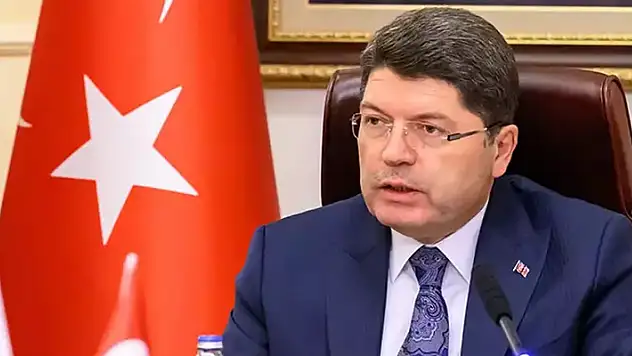 Bakan Tunç: Hayvanlarımızı da insanlarımızı da koruyacağız
