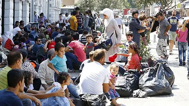 Bakan Türkiye'deki Suriyeli sayısını açıkladı