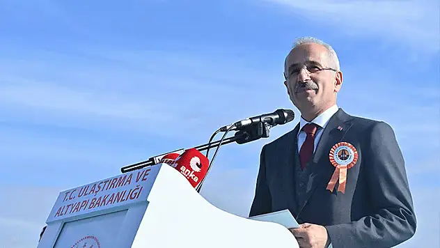 Bakan Uraloğlu: 2024'te taşıt-kilometre değeri 163 milyara yaklaştı