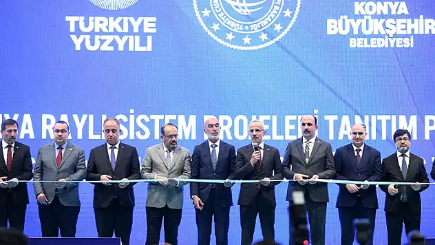 Bakan Uraloğlu, Konya'da raylı sistem projeleri tanıtım ve köprülü kavşak açılış töreninde konuştu