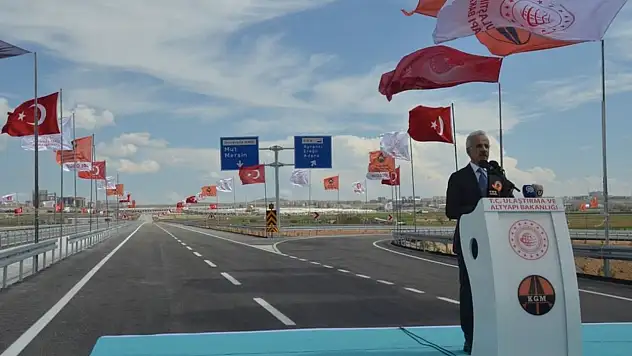 Bakan Uraloğlu'ndan dev ulaşım müjdesi!