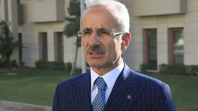 Bakan Uraloğlu'ndan İsrail ve Filistin'deki Türklerin tahliyesine yönelik açıklama
