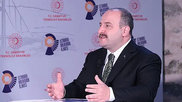Bakan Varank: Çinli ve Uzakdoğulu dev akıllı telefon üreticileri Türkiye'de üretim yapacak