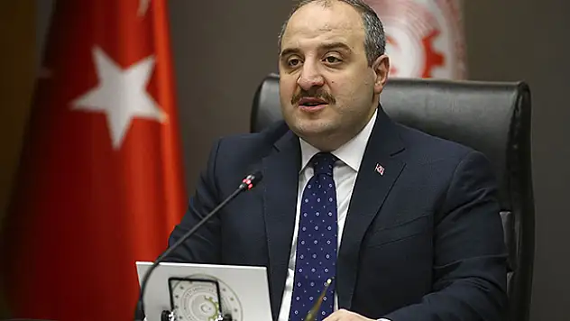 Bakan Varank 'sanayide elektrik tüketimi düştü' iddialarına rakamlarla cevap verdi