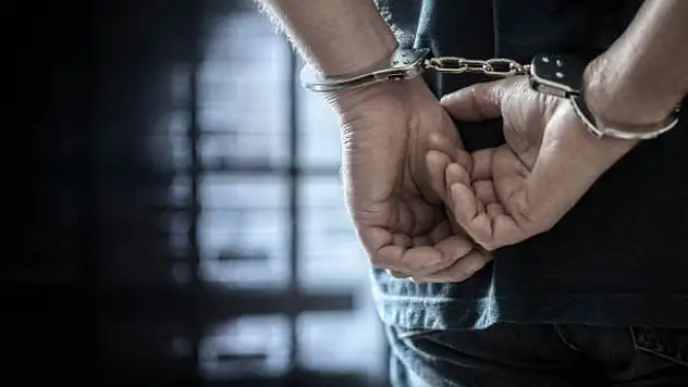 Bakan Yerlikaya duyurdu: Konya merkezli 6 ildeki narkotik operasyonlarında 130 torbacı yakalandı