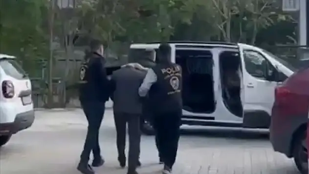 Bakan Yerlikaya, kadın sürücüye saldıran 'trafik zorbasının' yakalandığını bildirdi