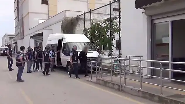 Bakan Yerlikaya: 'Kalkan-21' operasyonlarında 16 göçmen kaçakçılığı organizatörü yakalandı
