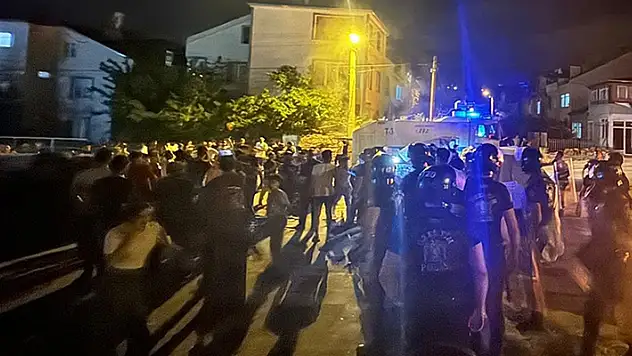 Bakan Yerlikaya: Kayseri'de 67 kişi gözaltına alındı
