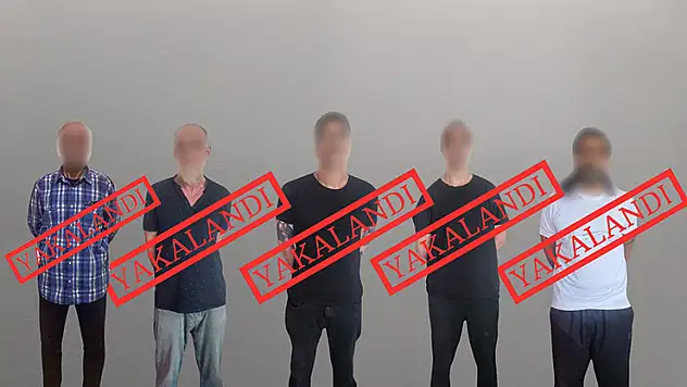 Bakan Yerlikaya: Kırmızı bültenle aranan 5 suçlunun Türkiye'ye iadesi sağlandı