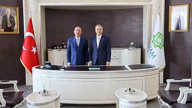 Bakan Yerlikaya, Meram Belediyesini ziyaret etti