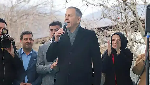 Bakan Yerlikaya: Terör yapılanmalarını bu topraklardan kazıyıp atmakta kararlıyız

