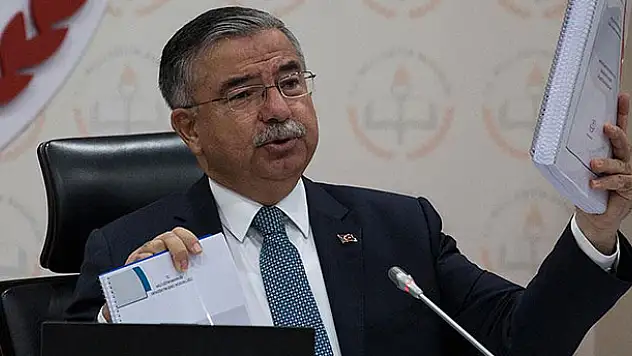 Bakan Yılmaz güncellenen müfredatı açıkladı
