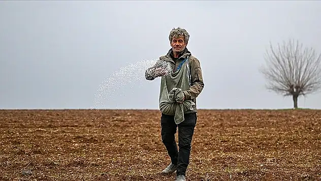 Bakan Yumaklı bu yıl 51 çeşit bitkinin tescil edildiğini bildirdi
