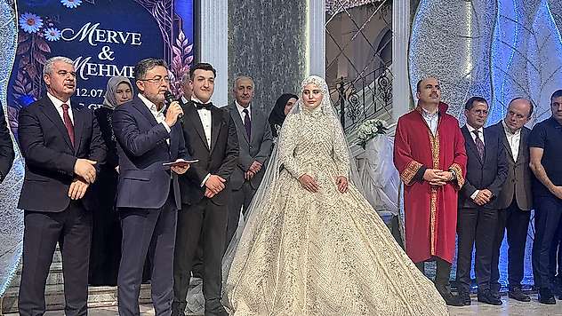 Bakan Yumaklı, Konya'da nikah şahidi oldu