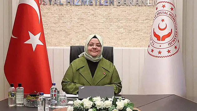 Bakan Zehra Zümrüt Selçuk: 'Biz Bize Yeteriz Türkiyem Kampanyası'nda 1,2 milyon ihtiyaç sahibi haneye ulaşıldı