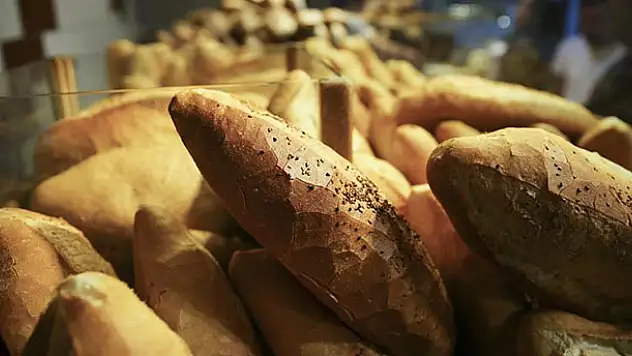 Bakandan ekmek zammı açıklaması!