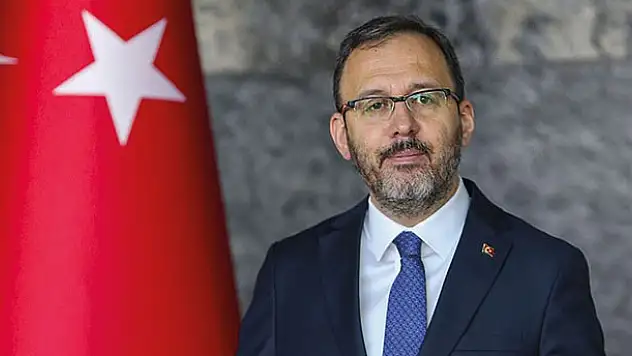 Bakanı Kasapoğlu Şampiyonlar Ligi finalinin Türkiye'de yapılacağına inanıyor