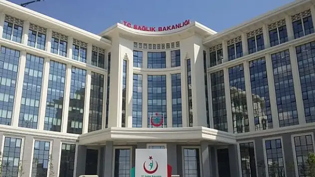 Bakanlık açıkladı: Koronavirüsten can kaybı ve vaka sayısı