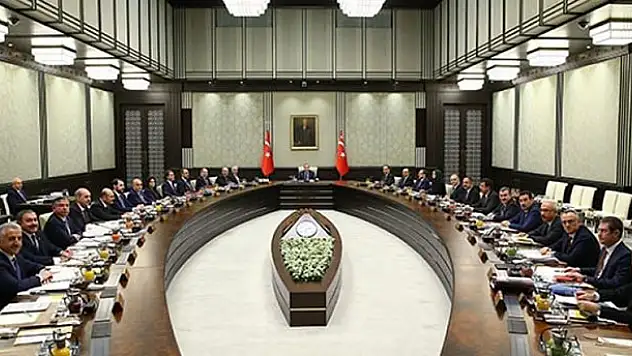 Bakanlık sayısı 14'e iniyor!
