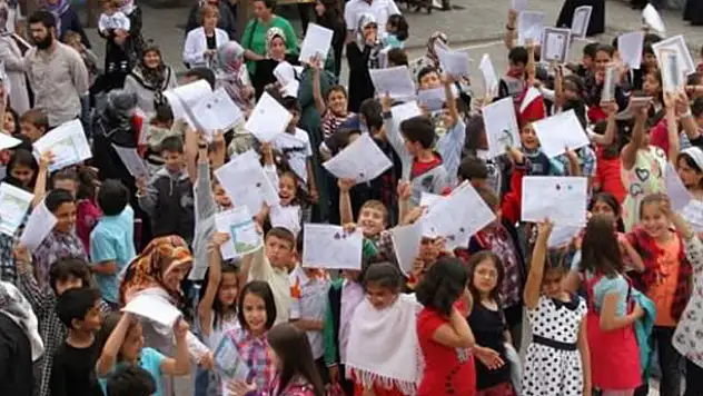 Bakanlık, sömestr tatilini 15 günden 1 aya çıkarıyor