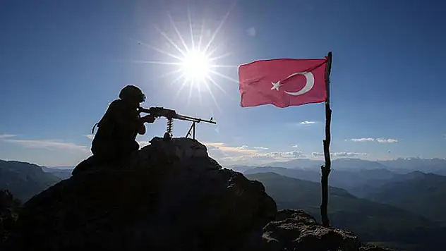Bakanlıktan son dakika açıklaması! 3 bölgede PKK'ya ağır darbe